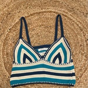 URBAN OUTFITTERS CROCHET CROP TOP